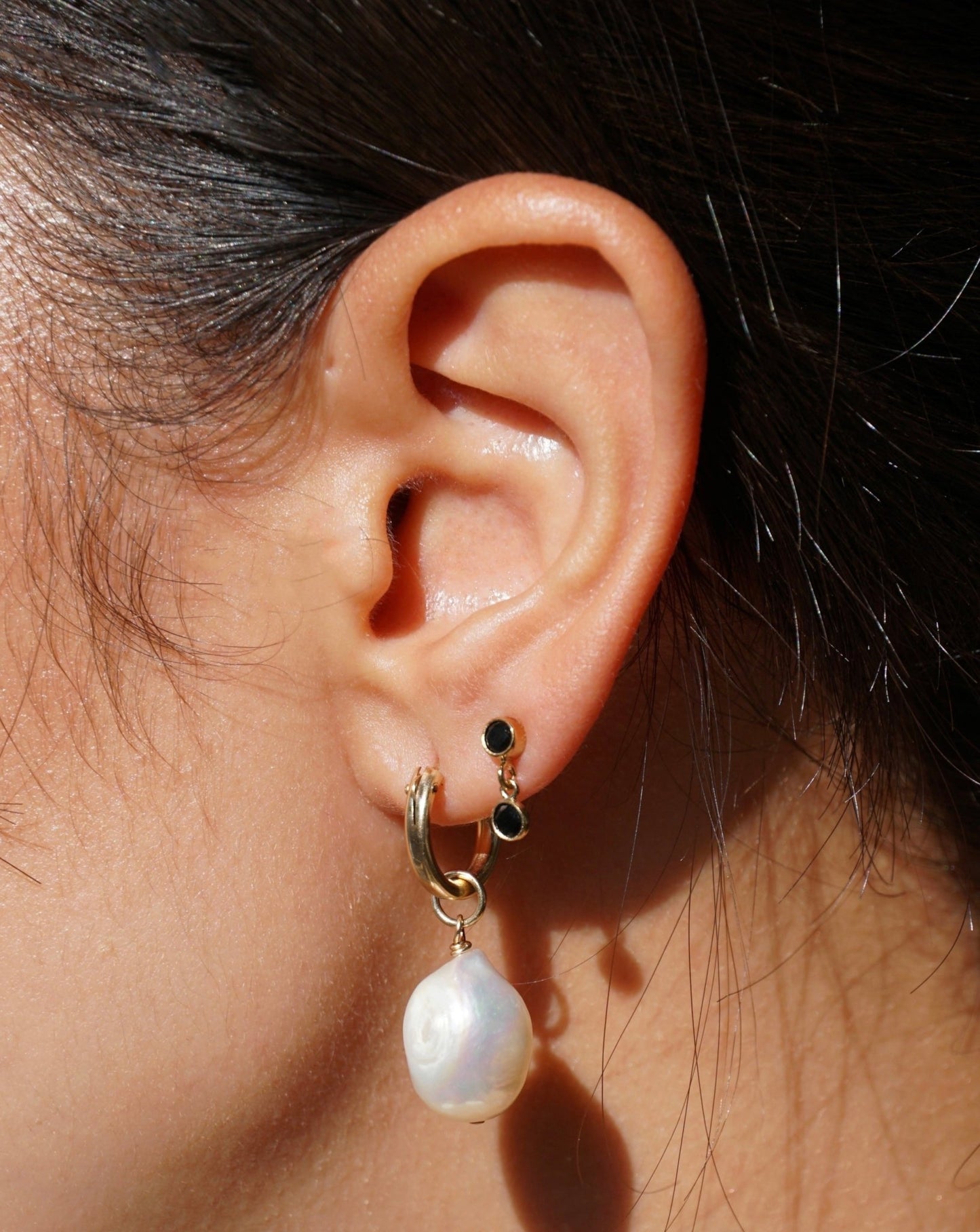 DOUBLE ONYX STUD - DE.FINE Collection Jewelry