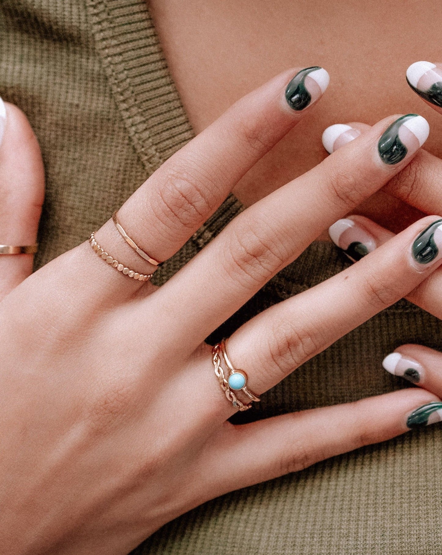 HAMMERED STACKING RING - DE.FINE Collection Jewelry