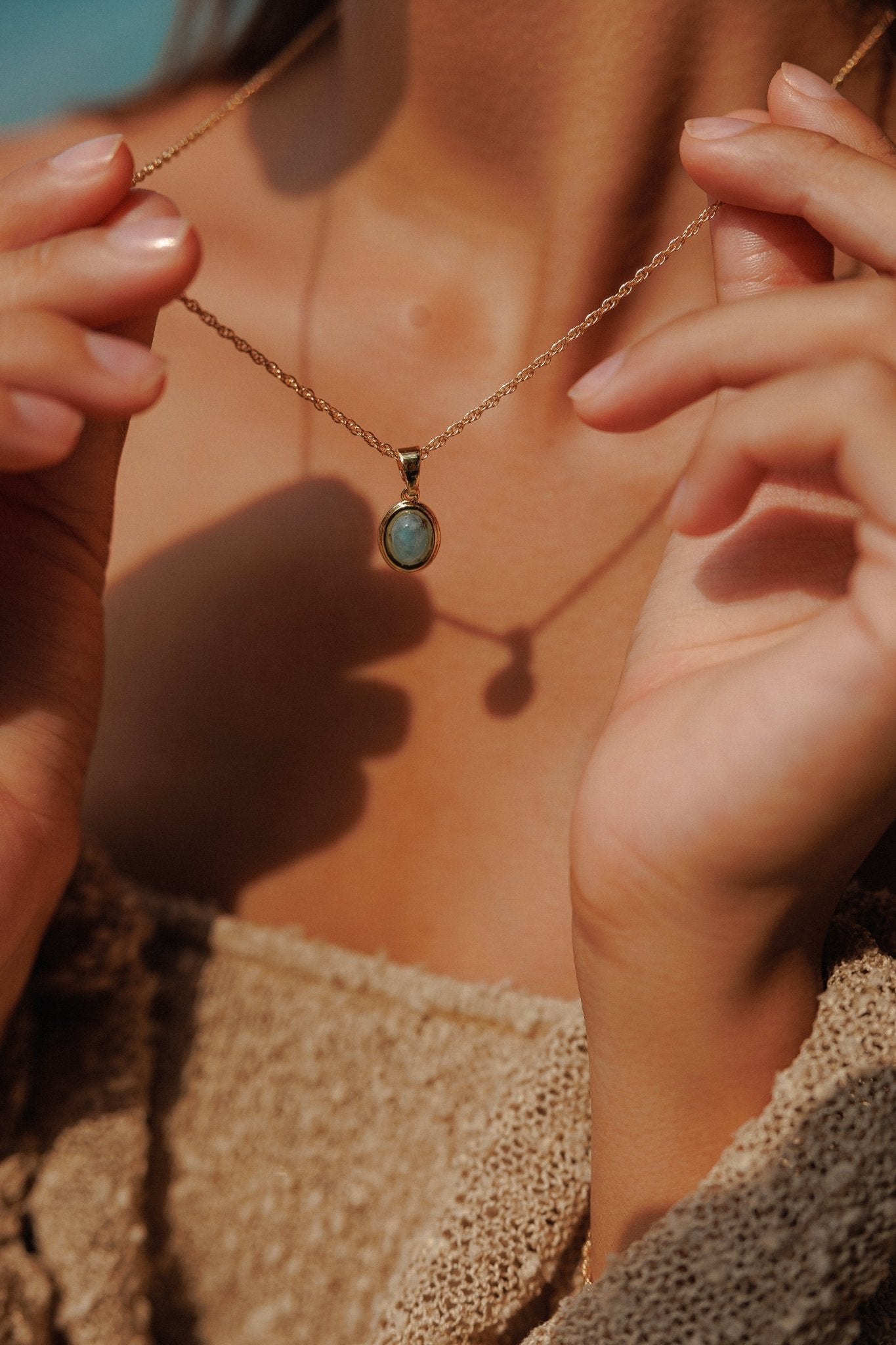 BLUE AGATE OVAL NECKLACE - DE.FINE Collection Jewelry