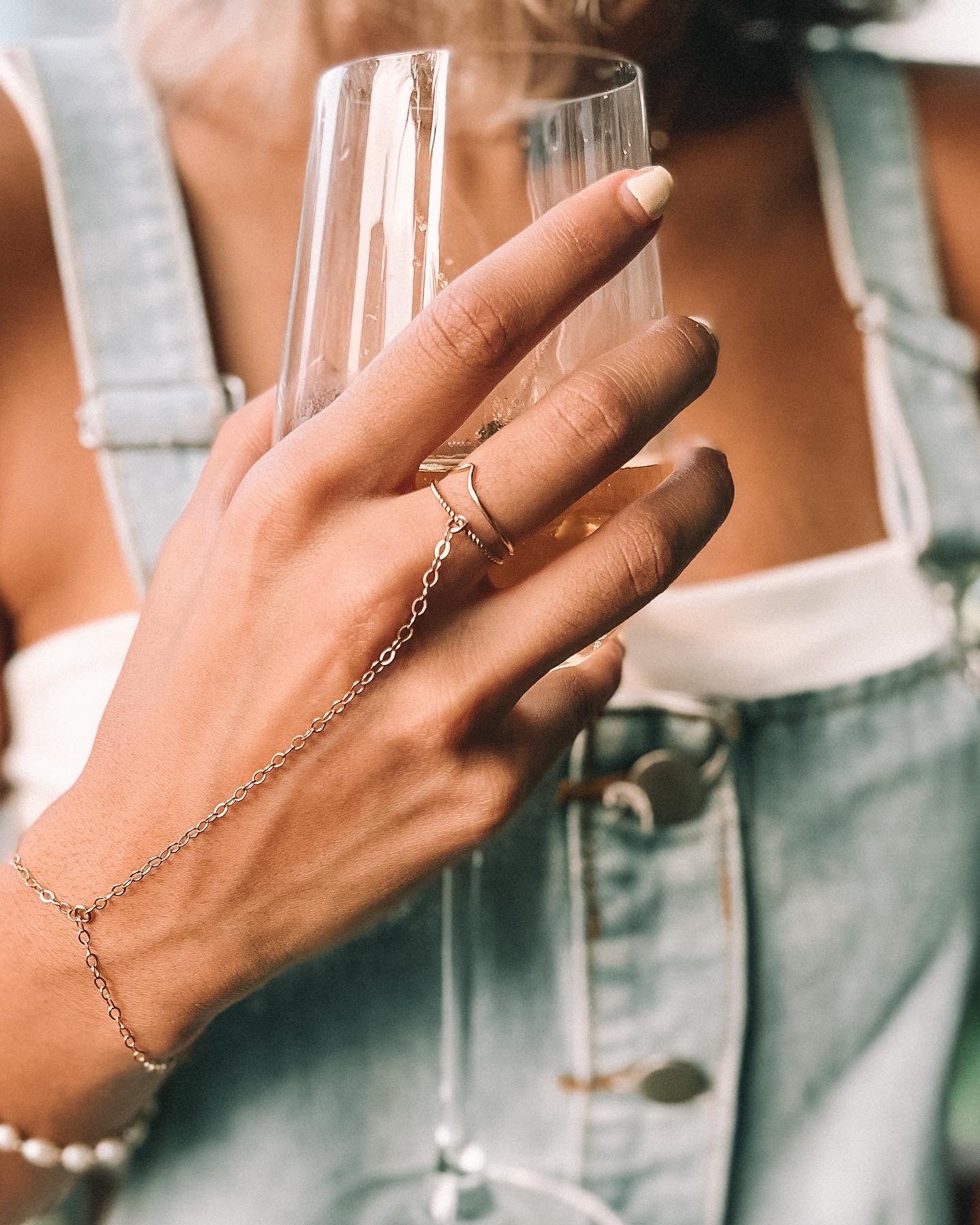 ELEVATED HAND CHAIN - DE.FINE Collection Jewelry