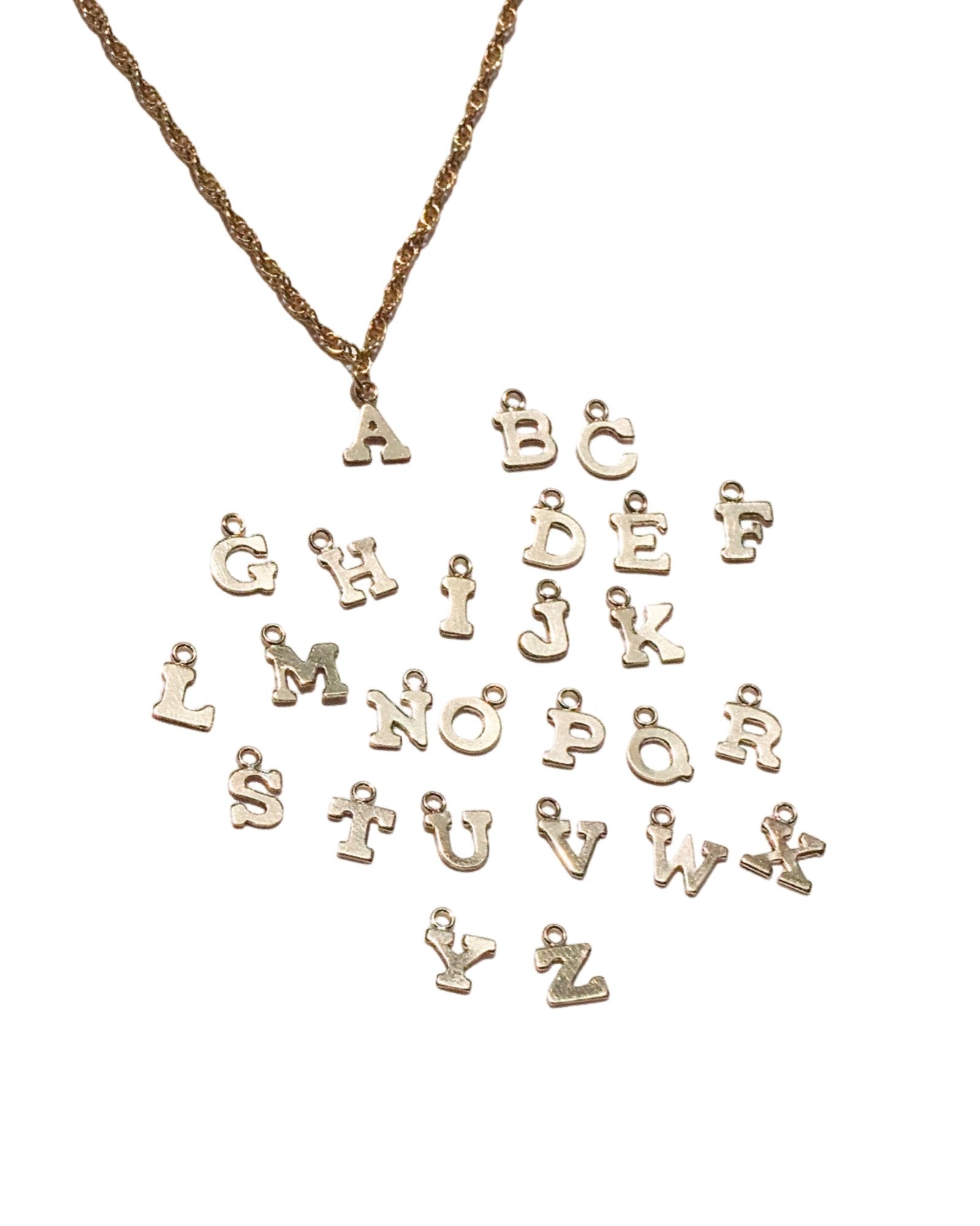 SINGLE INITIAL NECKLACE - DE.FINE Collection Jewelry